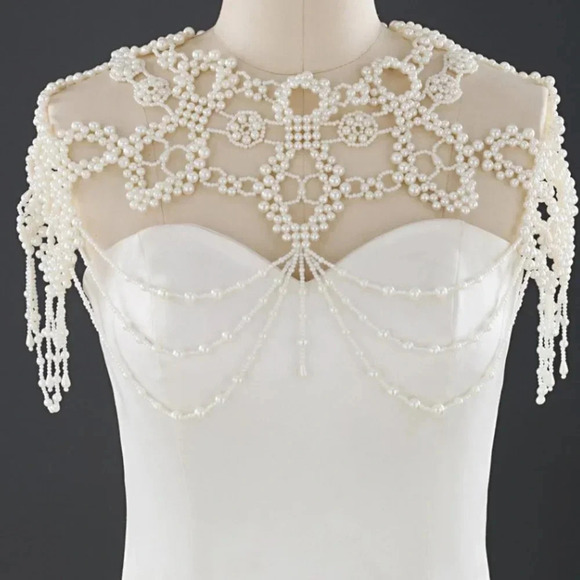 (ON SALE) Women's  Pearl Wedding Shawl Cape - Picture 3 of 4